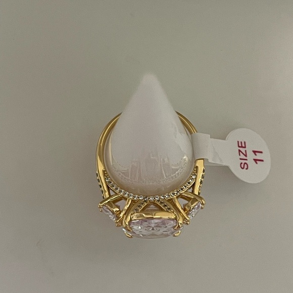 Bomb Party April 2025 Size 11 Ring “Cocktail Moments” - Picture 3 of 3